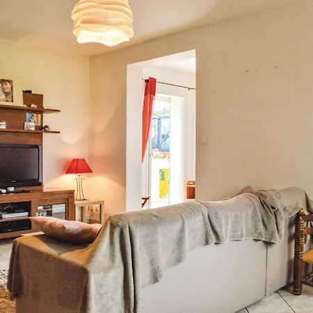 Three-bedroom Holiday In Сasa de vacaciones *